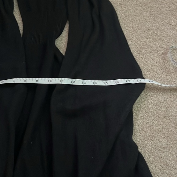 “Gap Sweater” - Picture 2 of 5